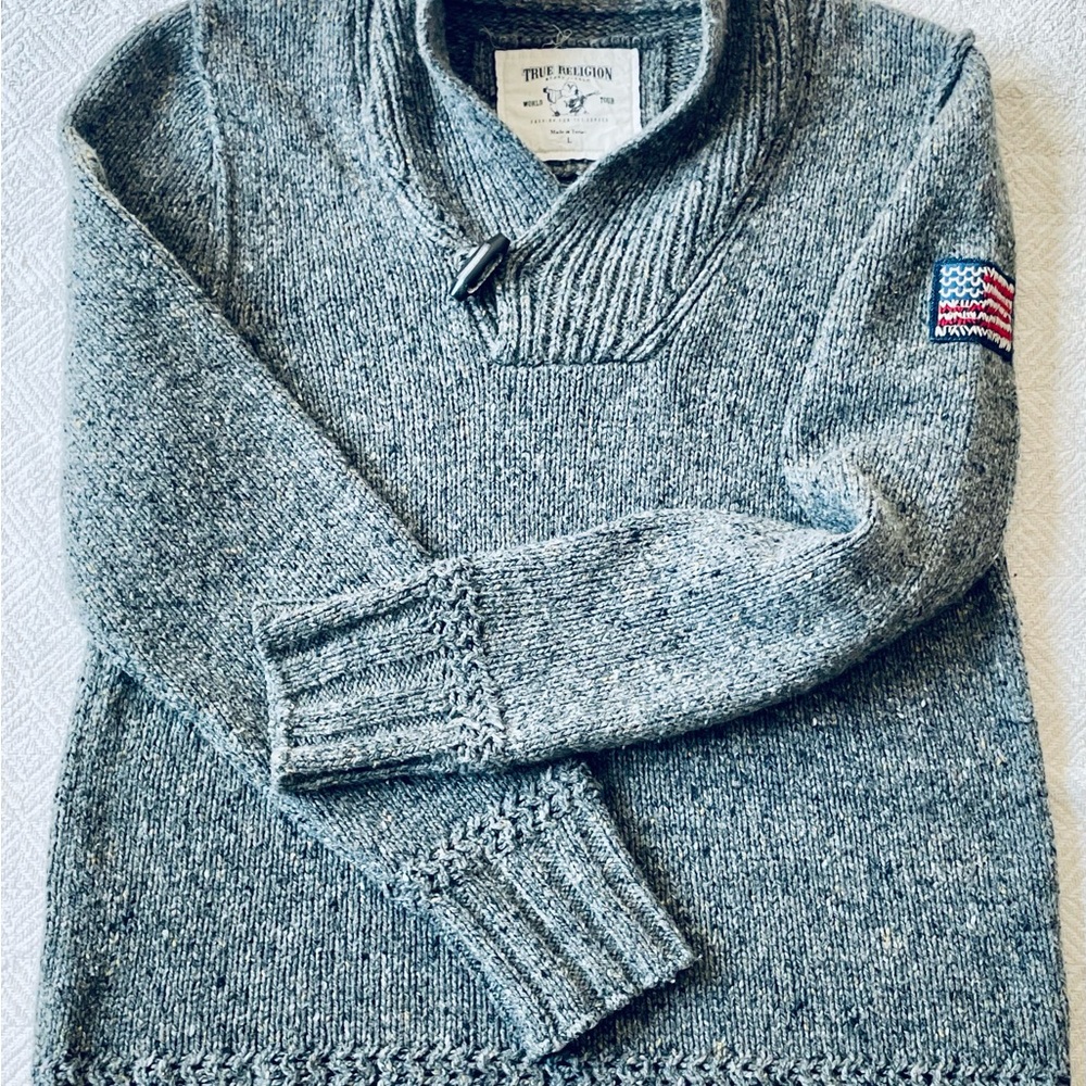 **EUC** True Religion ‘World Tour’ Sweater💪🏾🙌🏻🕶️